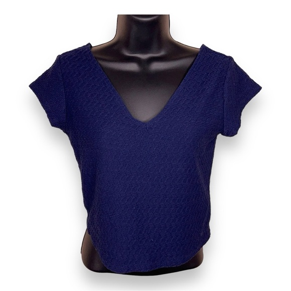 LARGE JUNIORS SO NAVY BLUE TEXTURED CROP TOP STRETCH VNECK - Picture 1 of 8